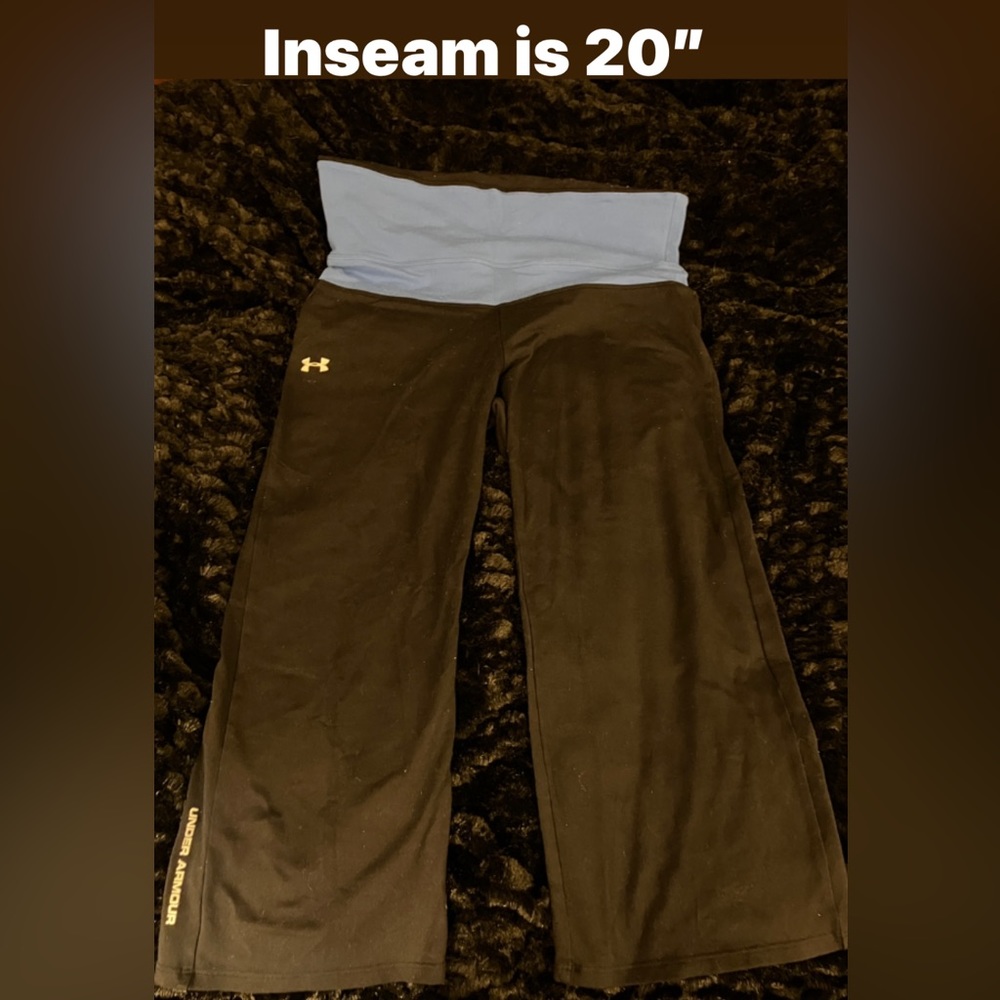 Under Armour All Season Gear Yoga Athletic Leggings Pedal Pushers